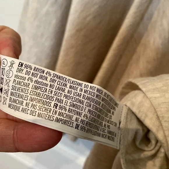 Forever 21 size small crewneck short sleeve top - Picture 3 of 5